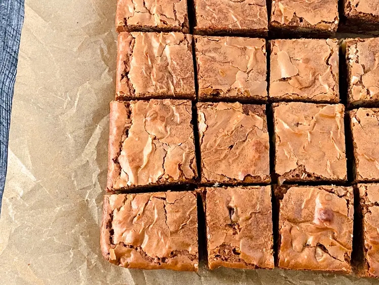 Chocolate walnut brownies